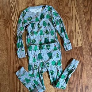 Toddler boys Christmas pajamas 5T Old Navy